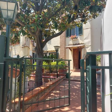 Ferienwohnung La Magnolia Locazione Breve Cava deʼ Tirreni Exterior foto