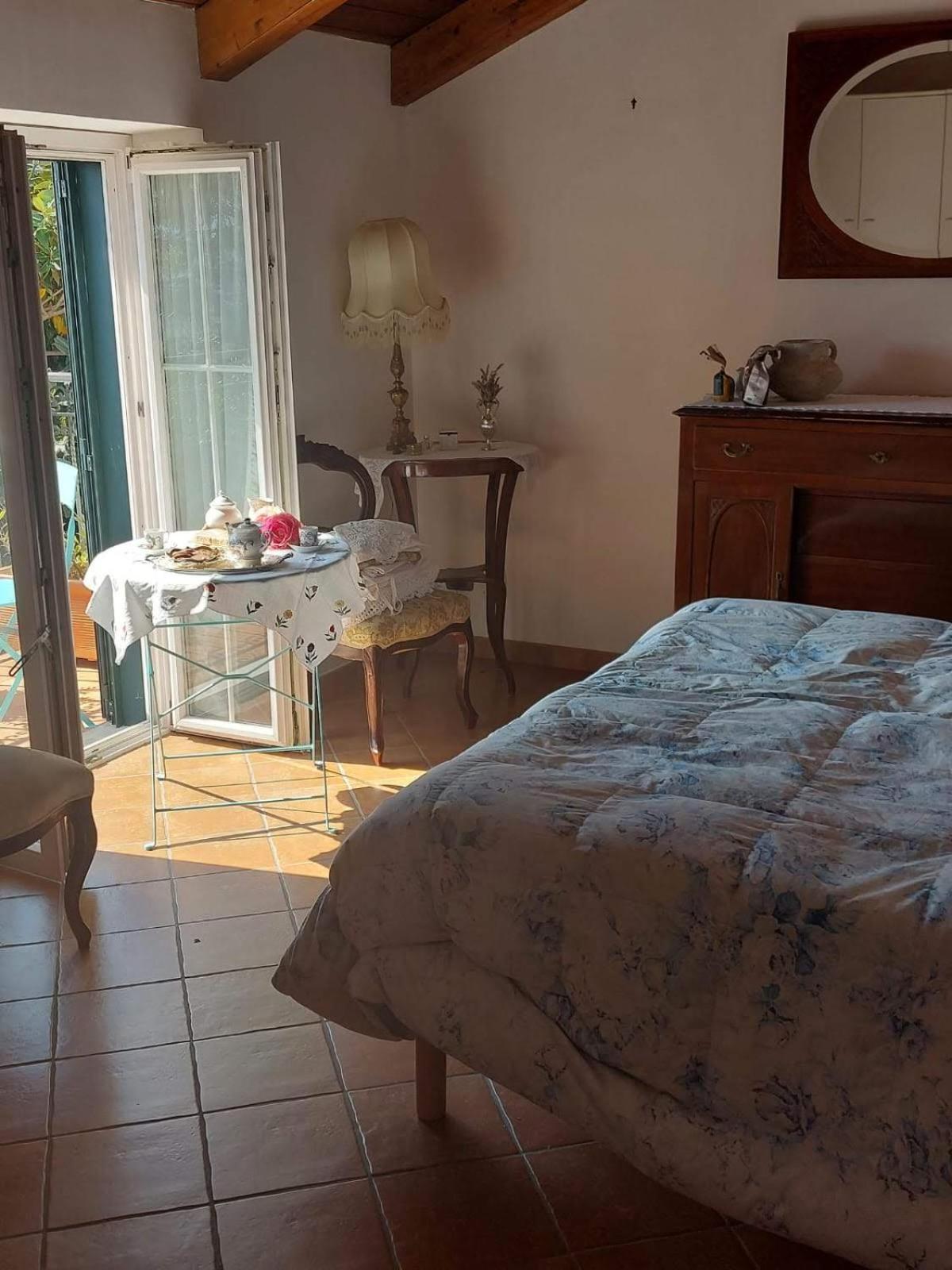 Ferienwohnung La Magnolia Locazione Breve Cava deʼ Tirreni Exterior foto